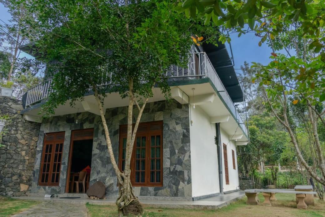 Lily Villa Ella Exterior photo